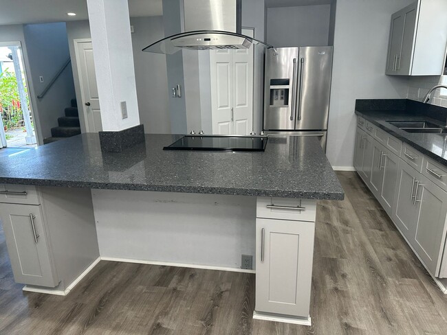 Building Photo - Free Perks, Spacious 4-Bedroom, 3-Bath Home!