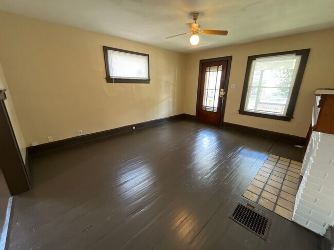 Building Photo - 357-359 Midland Ave