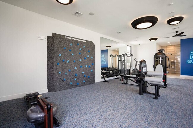 Building Photo - 1111 Shepherd Dr