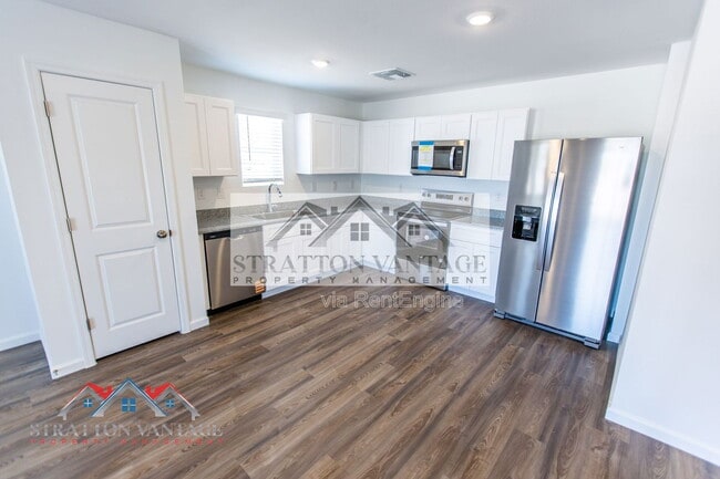 Building Photo - 15491 S Patagonia Rd