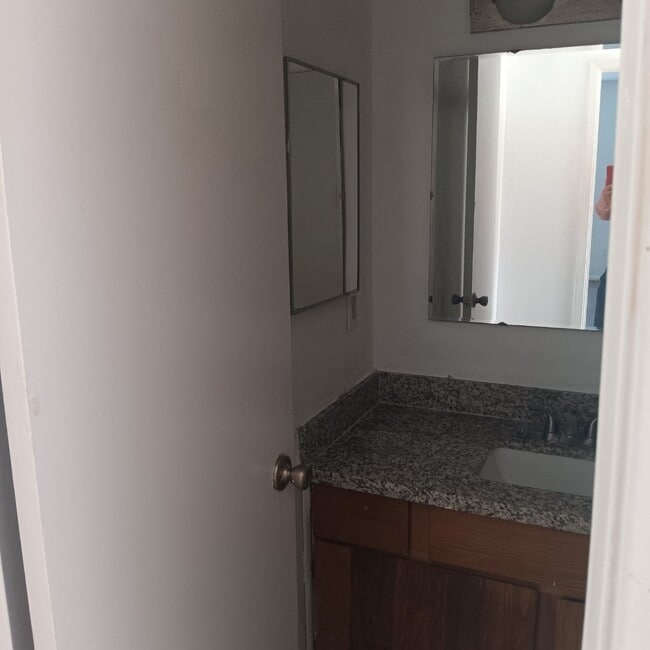 Building Photo - 14114 Old Village Ln