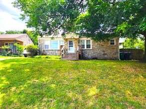 Building Photo - 2 Bed 1 Bath 2 Covered Carport in Corbin P...