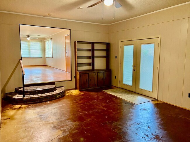 Building Photo - 1507 Franklin - For RENT!