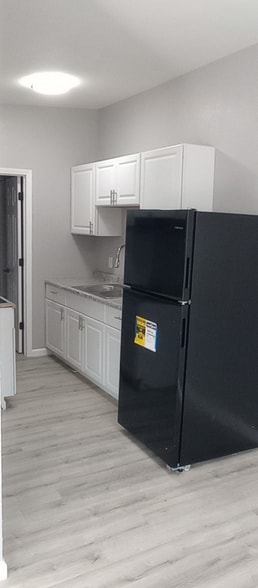 Building Photo - 6121 N Wagon Trail Rd