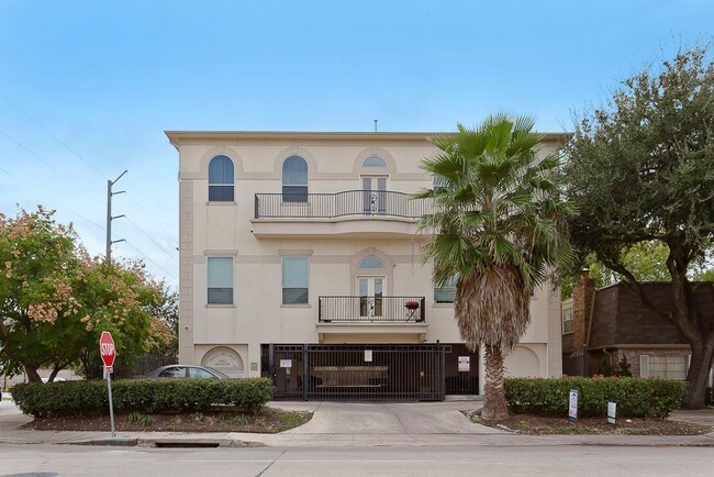 Building Photo - 5801 Winsome Ln