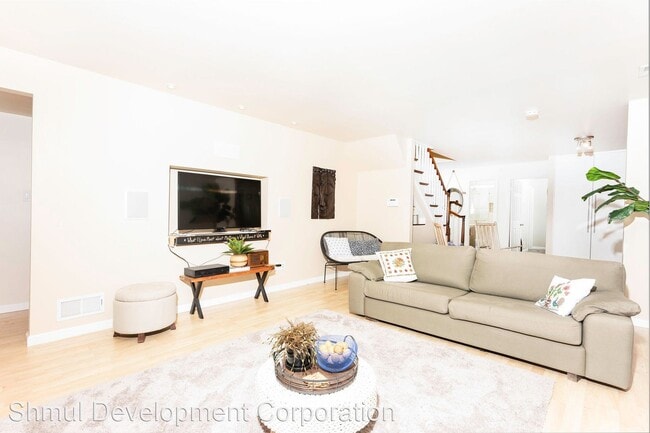 Building Photo - 4 br, 3 bath House - 6905 Breezewood Terrace