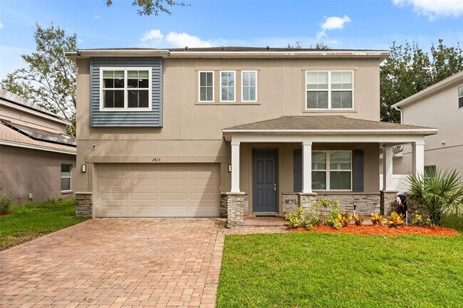 Building Photo - 2813 Roseglen Way
