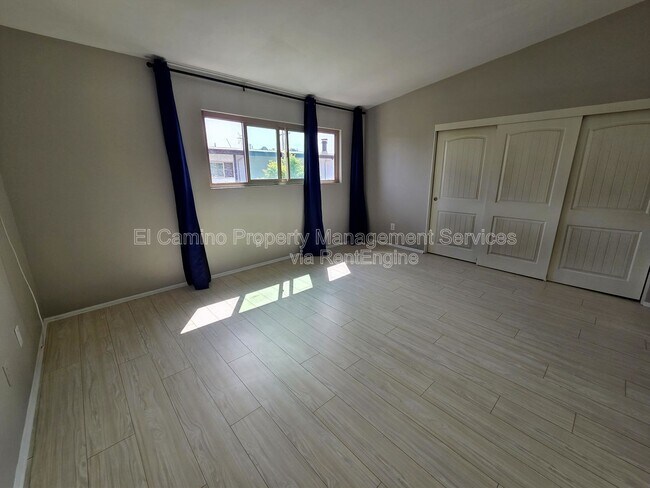 Building Photo - 2520 Graham Ave