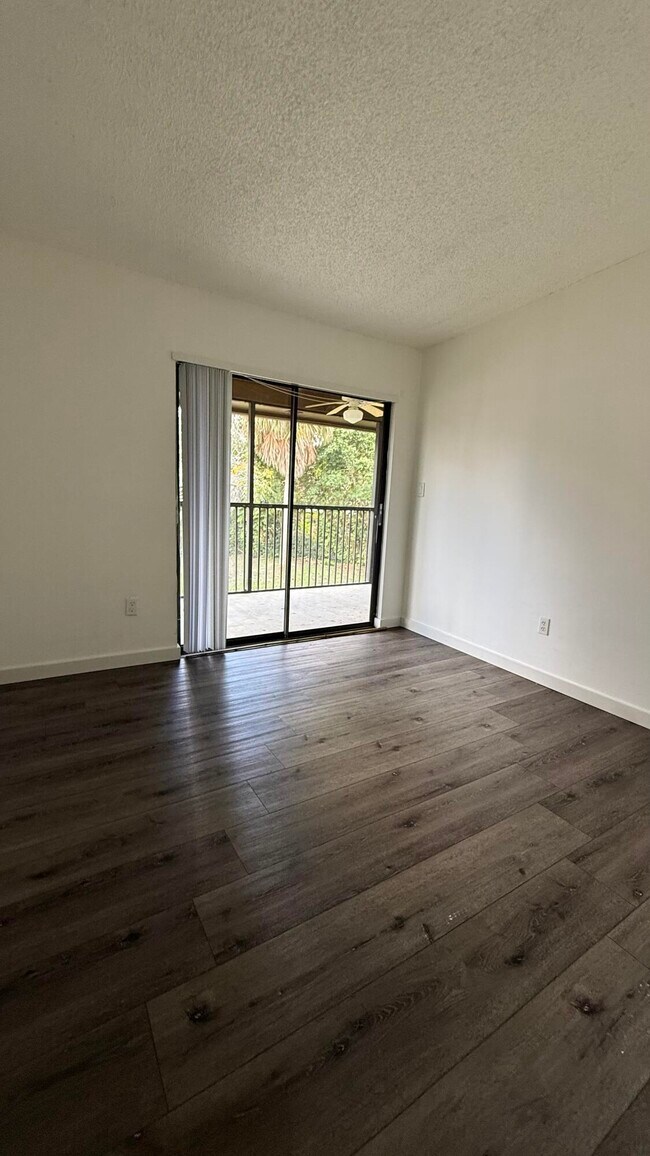 Building Photo - 9419 S Belfort Cir