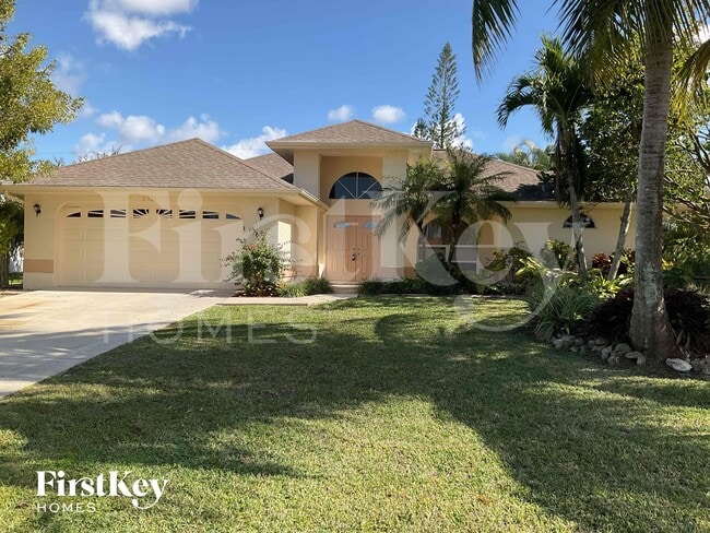 Building Photo - 2301 SE 8th Pl