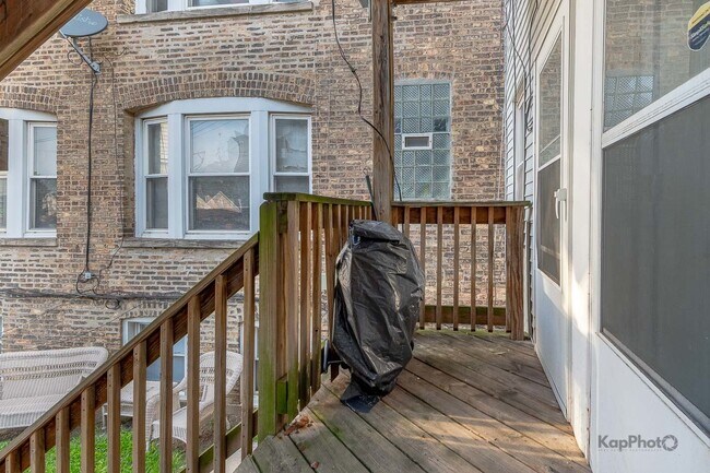 Building Photo - 3601 W Le Moyne St