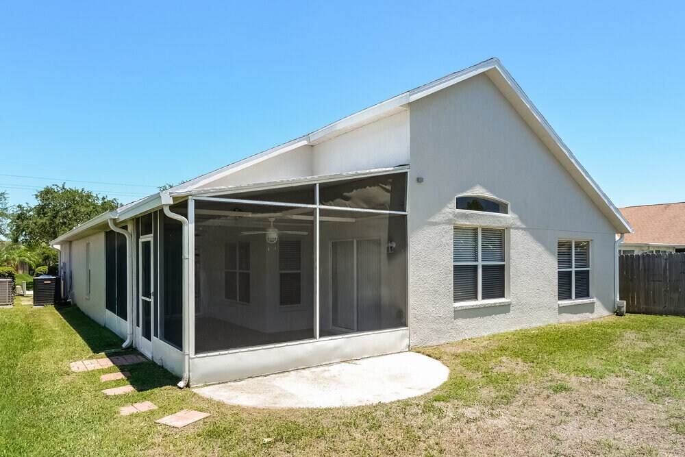 Building Photo - 22852 Hawk Hill Loop