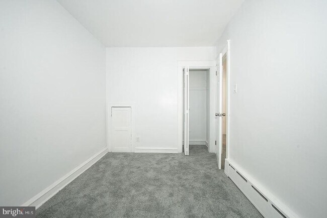 Building Photo - 426 Hampden Rd