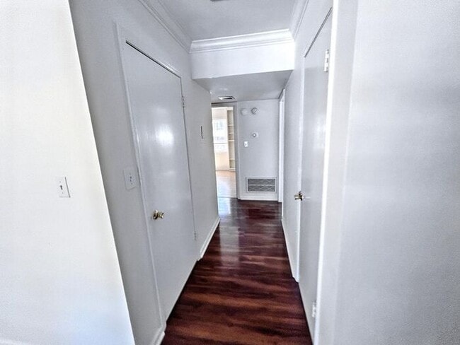 Building Photo - 2086 Montreat Cir