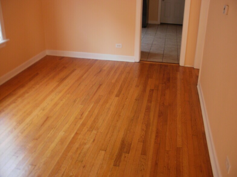 dinning room - 1706 N Mayfield Ave