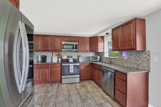 Building Photo - 3543 Trask Dr