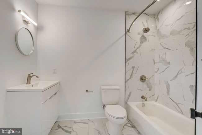 Building Photo - 4200 Lancaster Ave