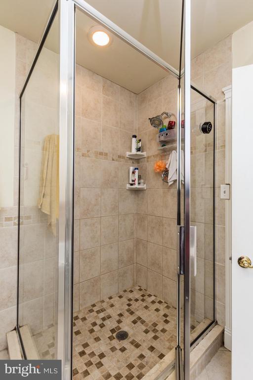 Building Photo - 916 S 25th St