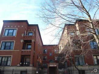 Building Photo - 3722 N Sheffield Ave