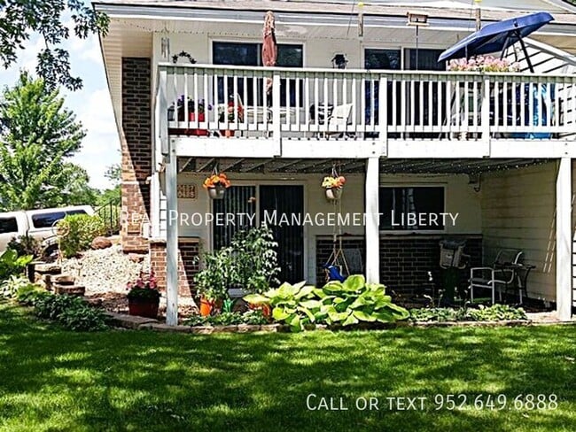 Building Photo - 10425 Decatur Cir