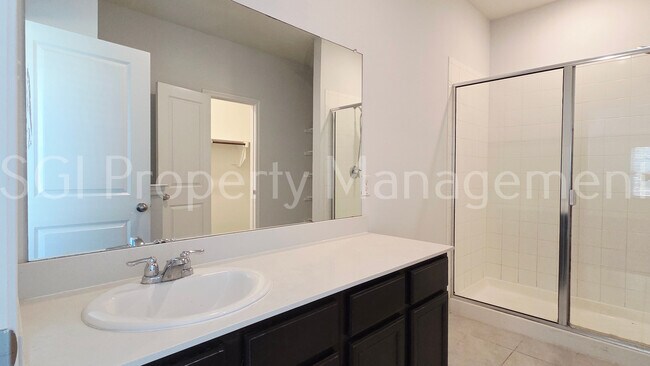 Building Photo - 1212 Bronze Ln