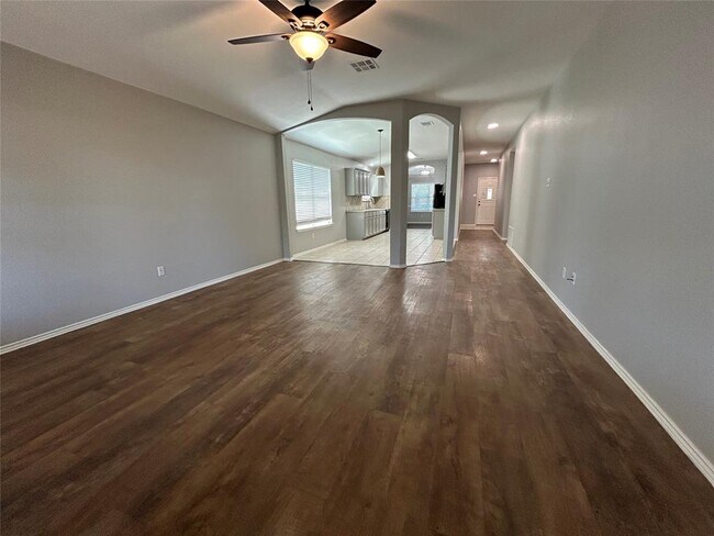 Building Photo - 207 Peaceful Haven Way