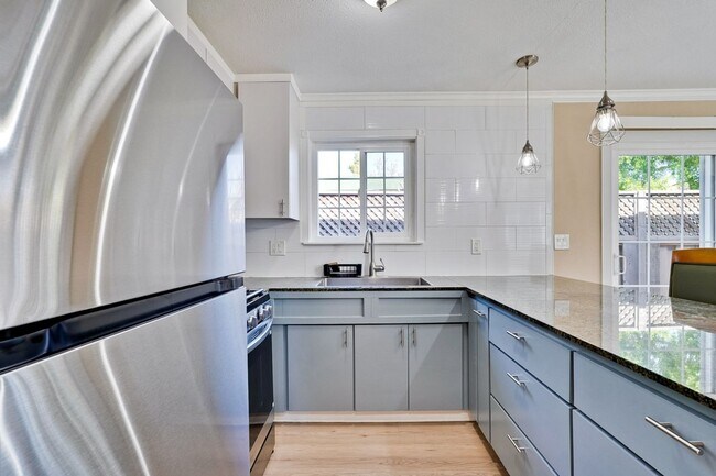 Building Photo - Excellent 2 Bed 1 Bath Home in Santa Clara!