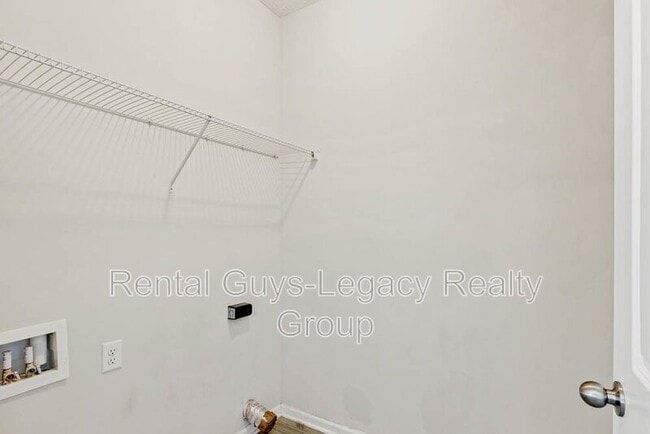 Building Photo - 14743 Rain Lily St