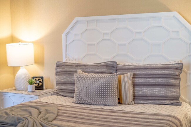 Building Photo - 40834 Adriatico Ct