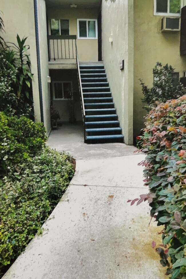 Entrance to Condo - 5001 Stoney Creek Rd