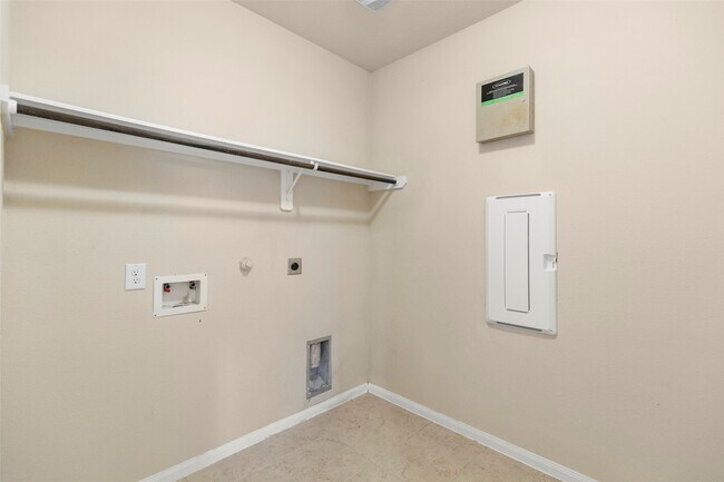 Building Photo - 15714 Highlands Cove Dr