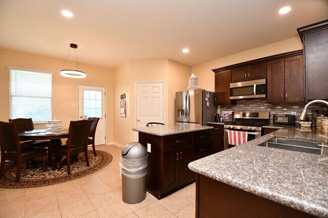 Building Photo - 7110 Anaquitas Creek Ct