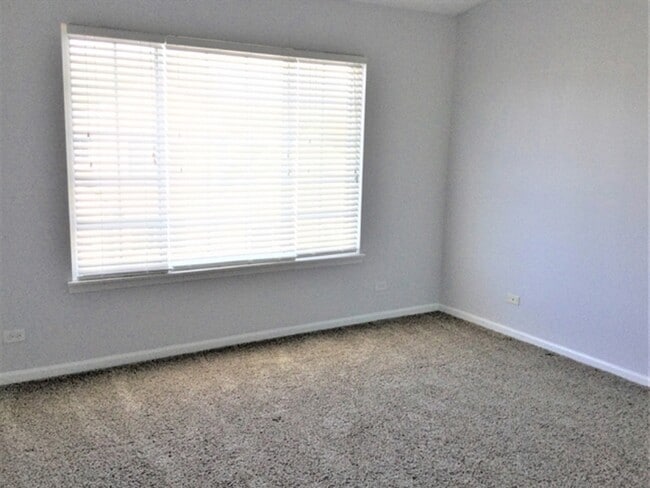 Building Photo - 625 Cary Woods Cir
