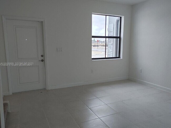 Building Photo - 28717 SW 132nd Pl