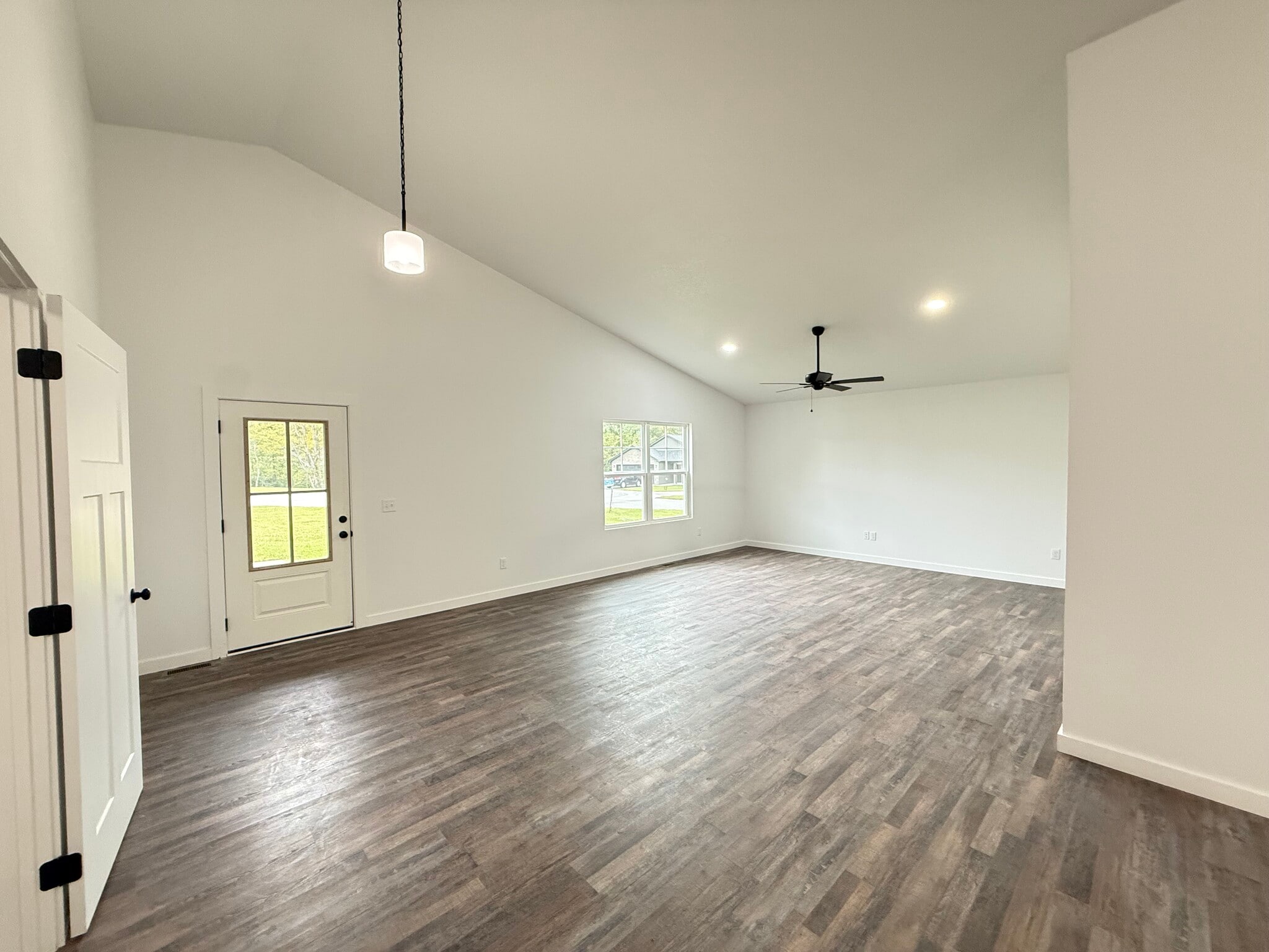 Building Photo - 158 Sky View Meadow Dr