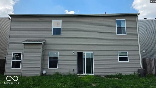 Building Photo - 15098 Royal Grove Dr