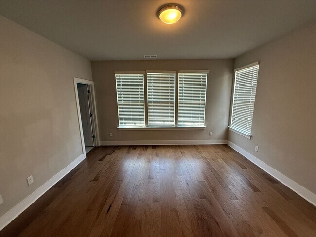 Building Photo - Beauitiful Home in the heart of Ballantyne!!