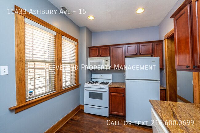 Building Photo - 11433 Ashbury Ave