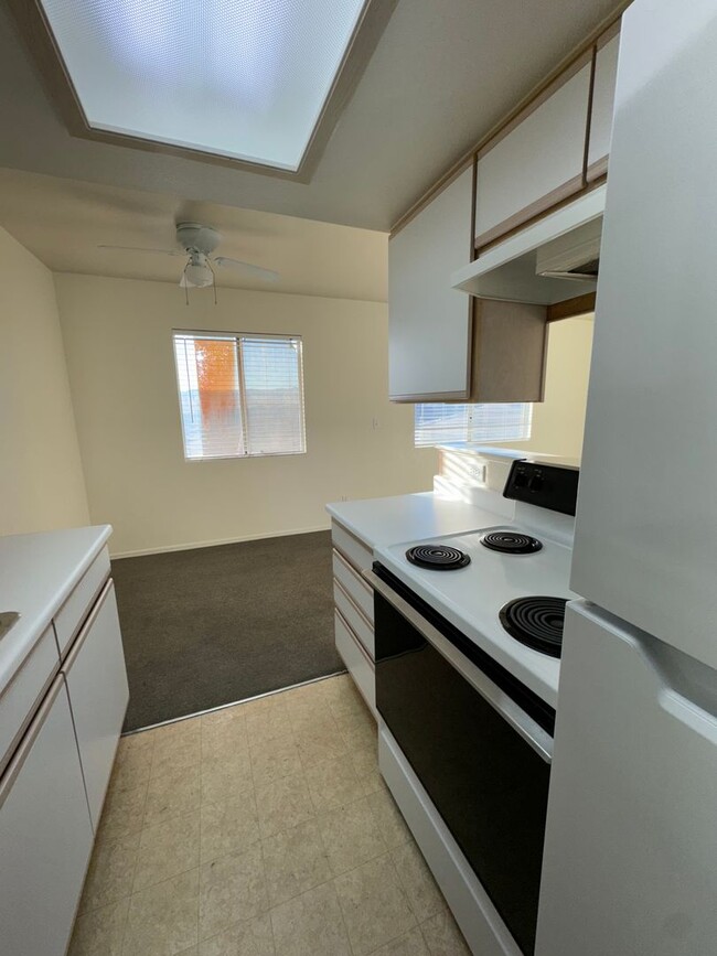 Building Photo - 1 bedroom 1 bath - Apartment Near Casinos with Attached Garage