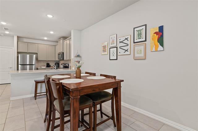 Building Photo - 3540 Cricket Dr