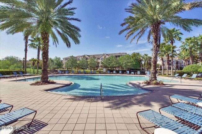 Building Photo - 7990 Baymeadows Cir E