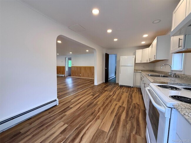 Building Photo - 19 Quartz Ln