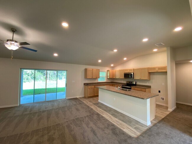 Building Photo - 16090 SW 55th Avenue Rd
