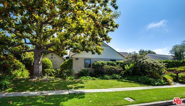 Building Photo - 3363 Colbert Ave