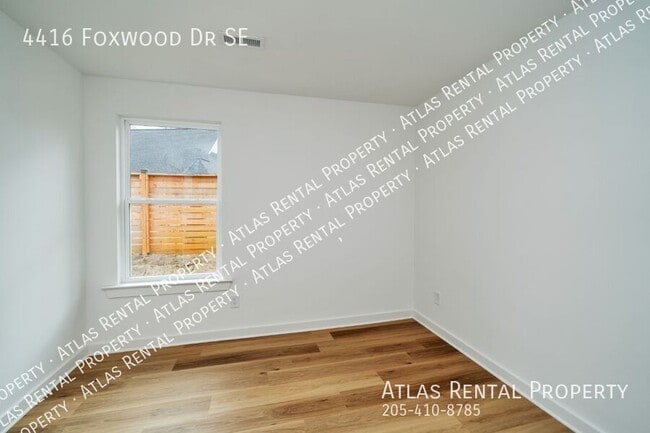 Building Photo - 4416 Foxwood Dr SE