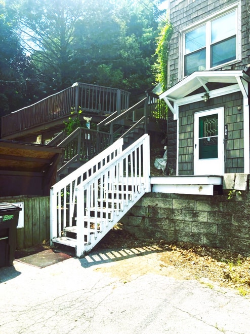 Building Photo - 106 Ruskin Dr