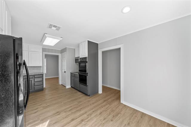 Building Photo - 2416 Lake Air Dr