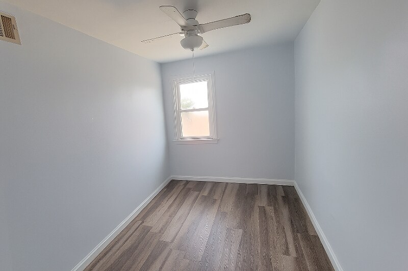 Building Photo - 248 S Bayberry Ln