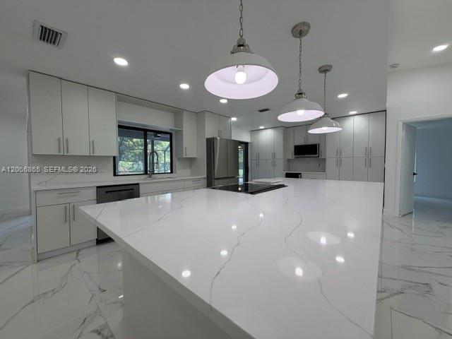 Building Photo - 6217 NW 75th Way
