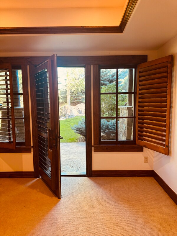 Building Photo - 3847 Crystal Bridge Dr